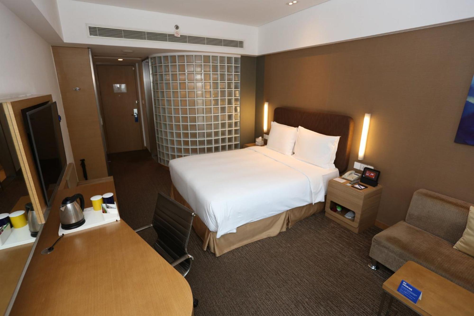 Holiday Inn Express Shanghai Jinsha, An Ihg Hotel Exteriör bild